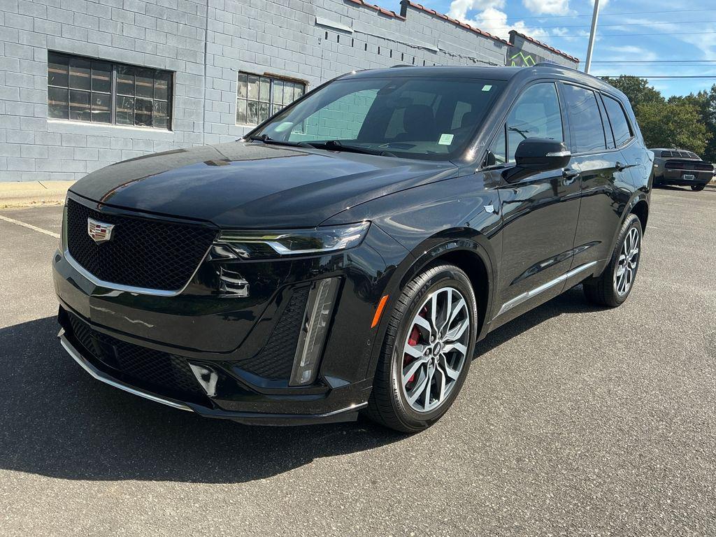 used 2023 Cadillac XT6 car, priced at $39,590
