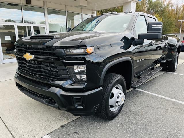 new 2025 Chevrolet Silverado 3500 car, priced at $65,000