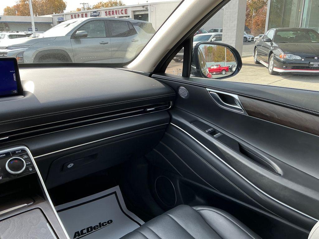 used 2021 Genesis GV80 car, priced at $35,107