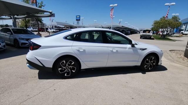 new 2024 Hyundai Sonata car, priced at $29,705