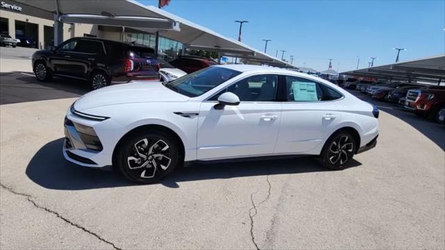 new 2024 Hyundai Sonata car, priced at $29,705