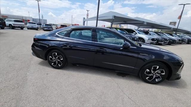 new 2024 Hyundai Sonata car, priced at $29,230