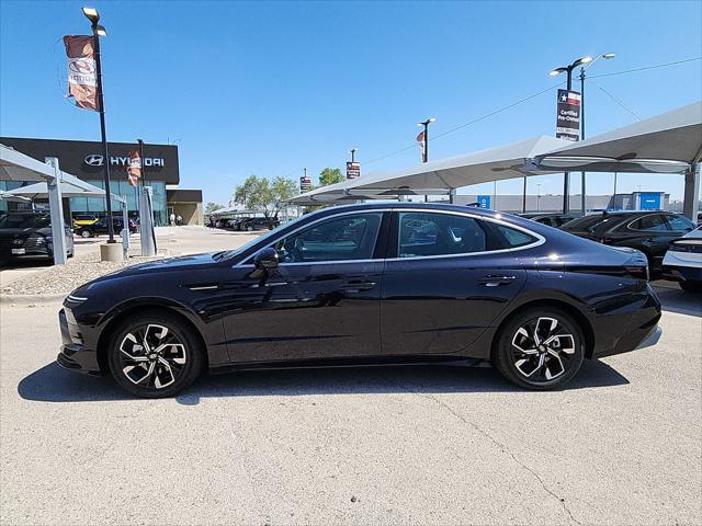 new 2024 Hyundai Sonata car, priced at $30,710