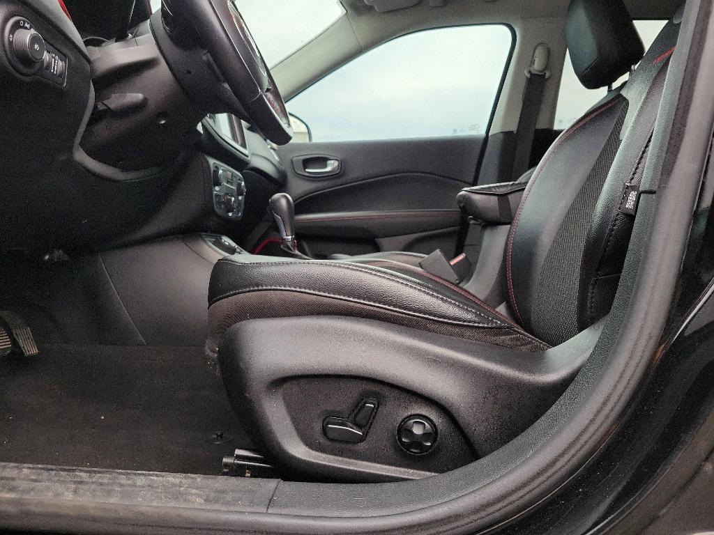 used 2020 Jeep Compass car, priced at $18,995