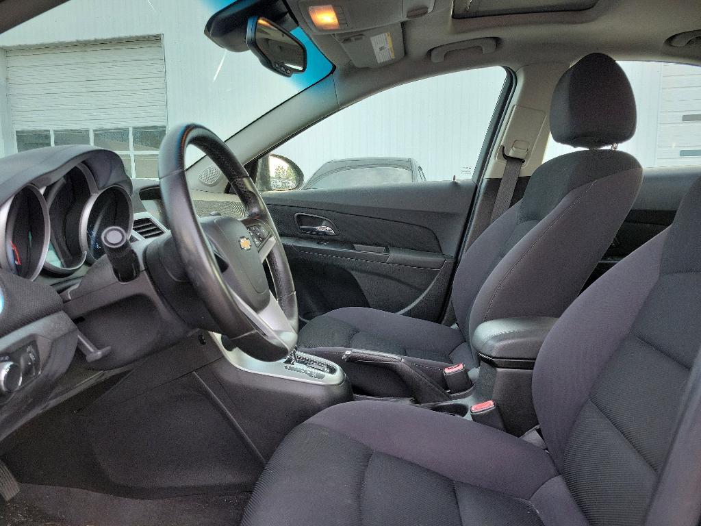 used 2014 Chevrolet Cruze car, priced at $6,500