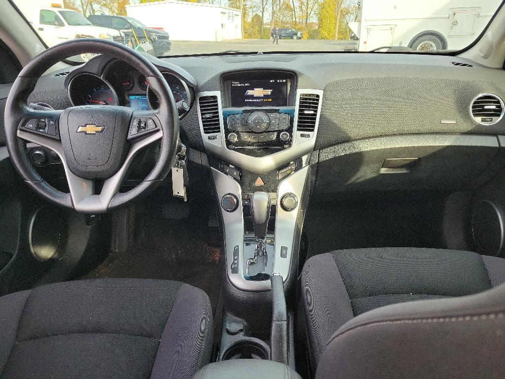 used 2014 Chevrolet Cruze car, priced at $6,500