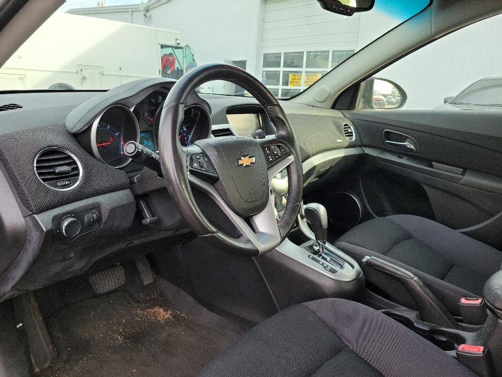 used 2014 Chevrolet Cruze car, priced at $6,500