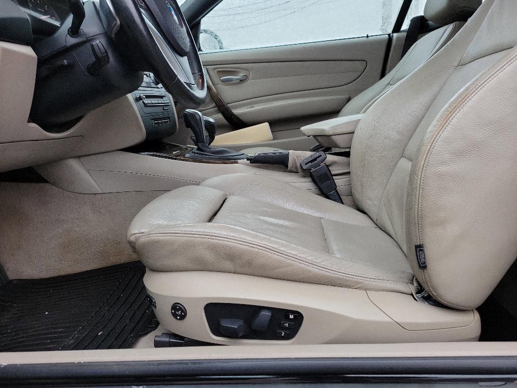 used 2009 BMW 128 car, priced at $10,995