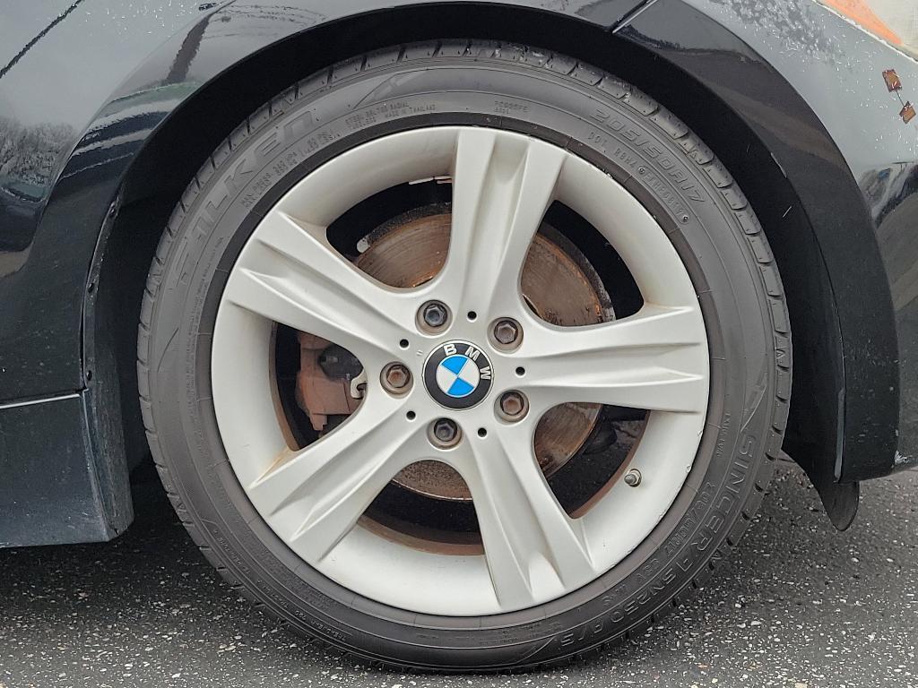 used 2009 BMW 128 car, priced at $10,995