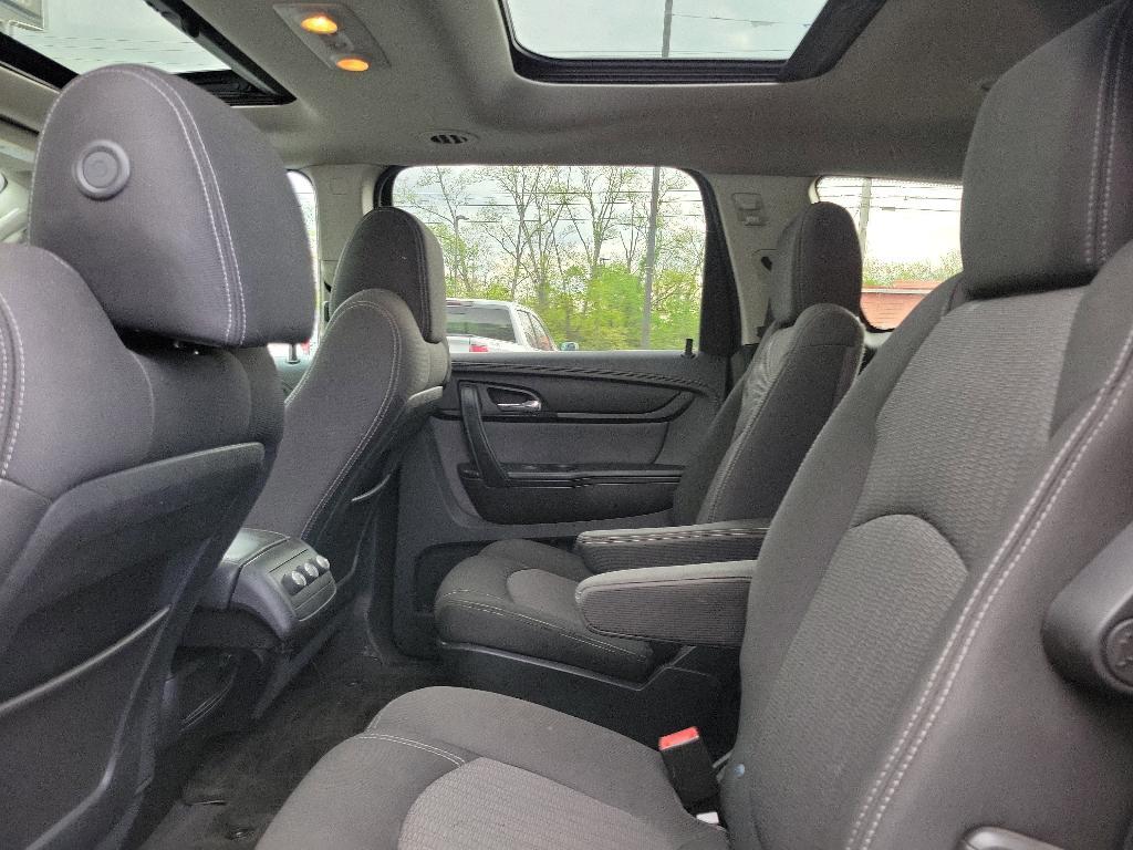 used 2013 Chevrolet Traverse car, priced at $5,250