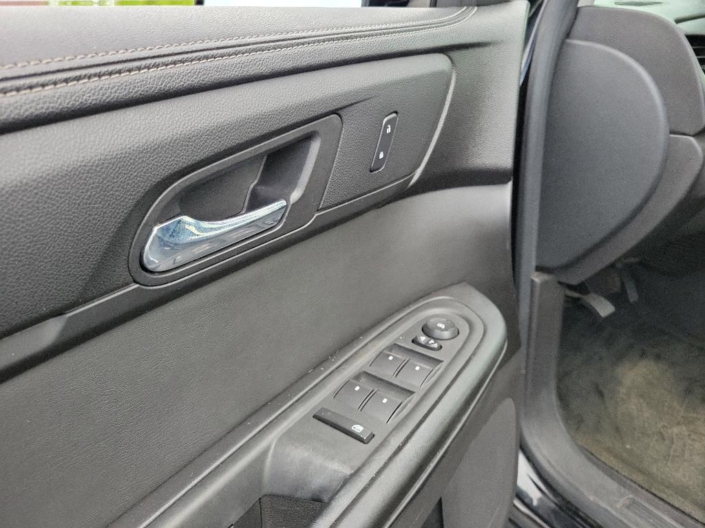 used 2013 Chevrolet Traverse car, priced at $5,250