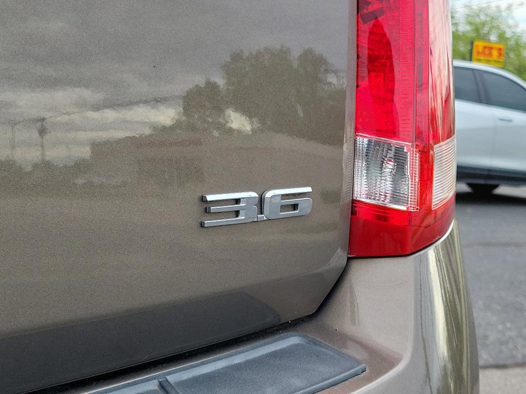 used 2014 Cadillac SRX car, priced at $11,111