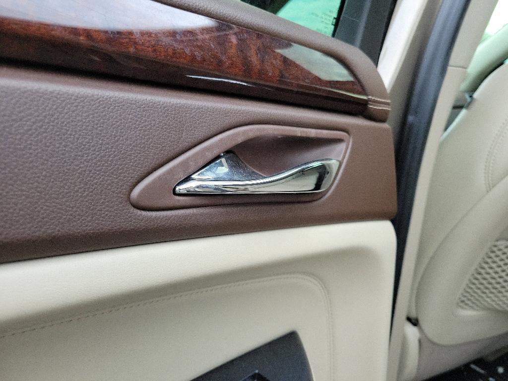 used 2014 Cadillac SRX car, priced at $11,111