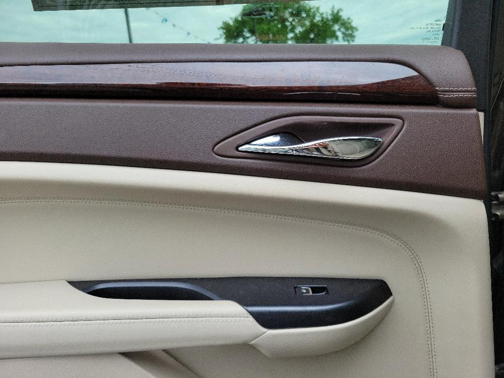 used 2014 Cadillac SRX car, priced at $11,111