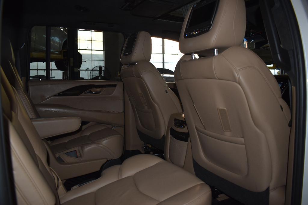 used 2018 Cadillac Escalade ESV car, priced at $23,995