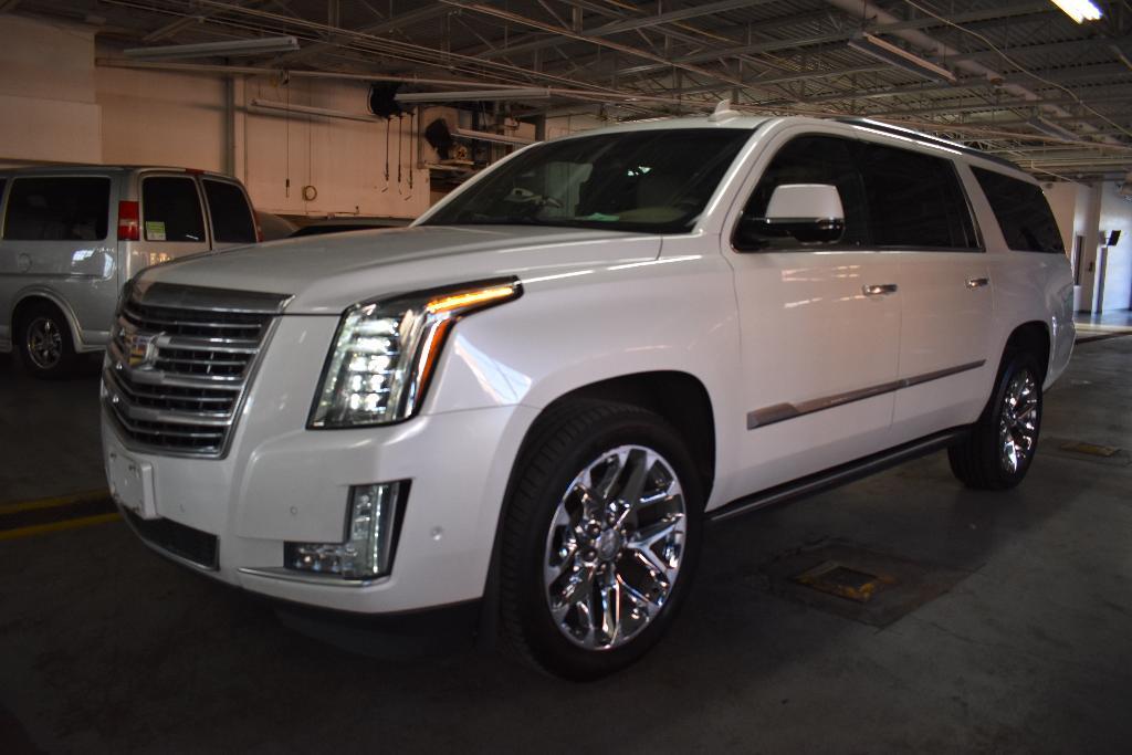 used 2018 Cadillac Escalade ESV car, priced at $23,995