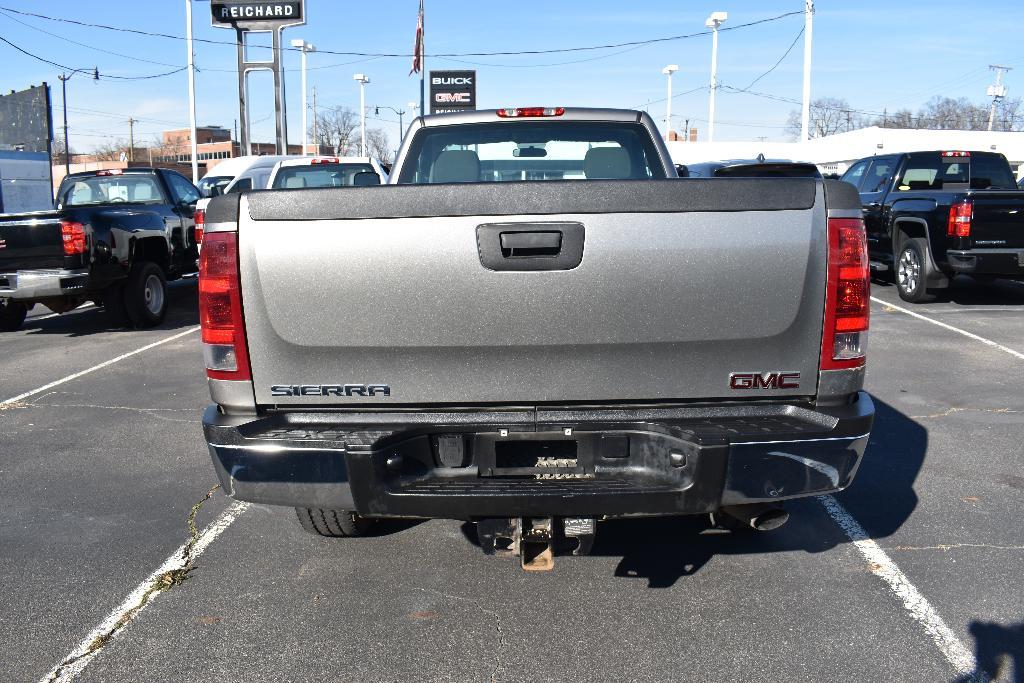 used 2013 GMC Sierra 2500 car, priced at $12,995