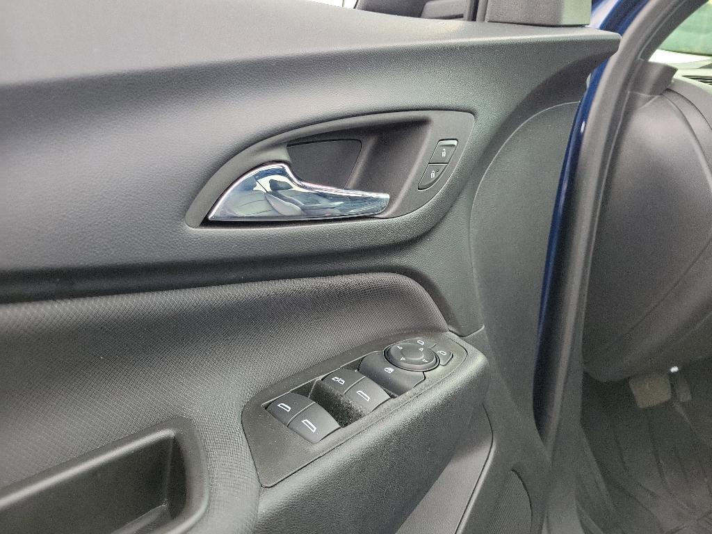 used 2022 Chevrolet Equinox car, priced at $24,995