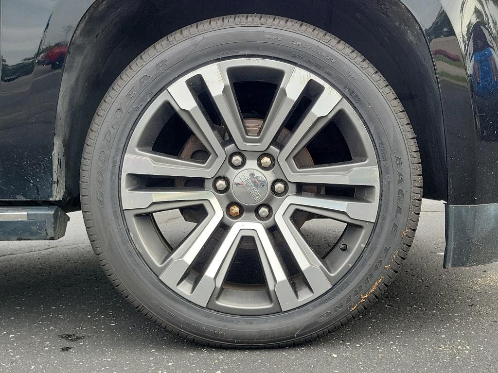 used 2019 GMC Yukon XL car, priced at $32,495