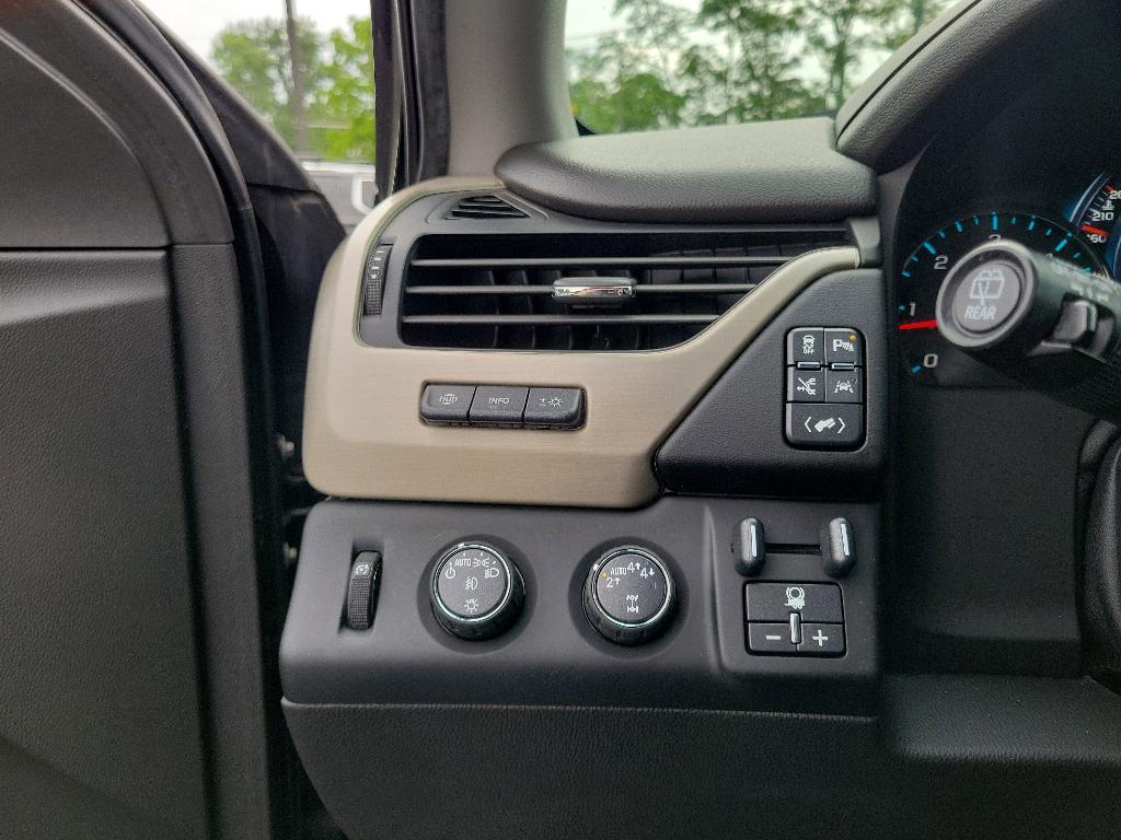 used 2019 GMC Yukon XL car, priced at $32,495