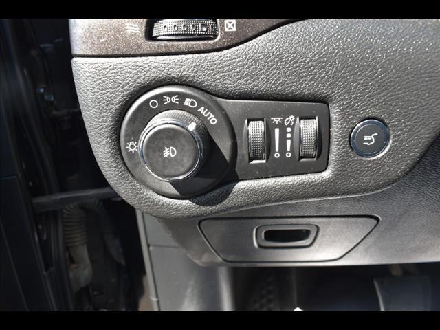 used 2020 Jeep Cherokee car, priced at $20,995