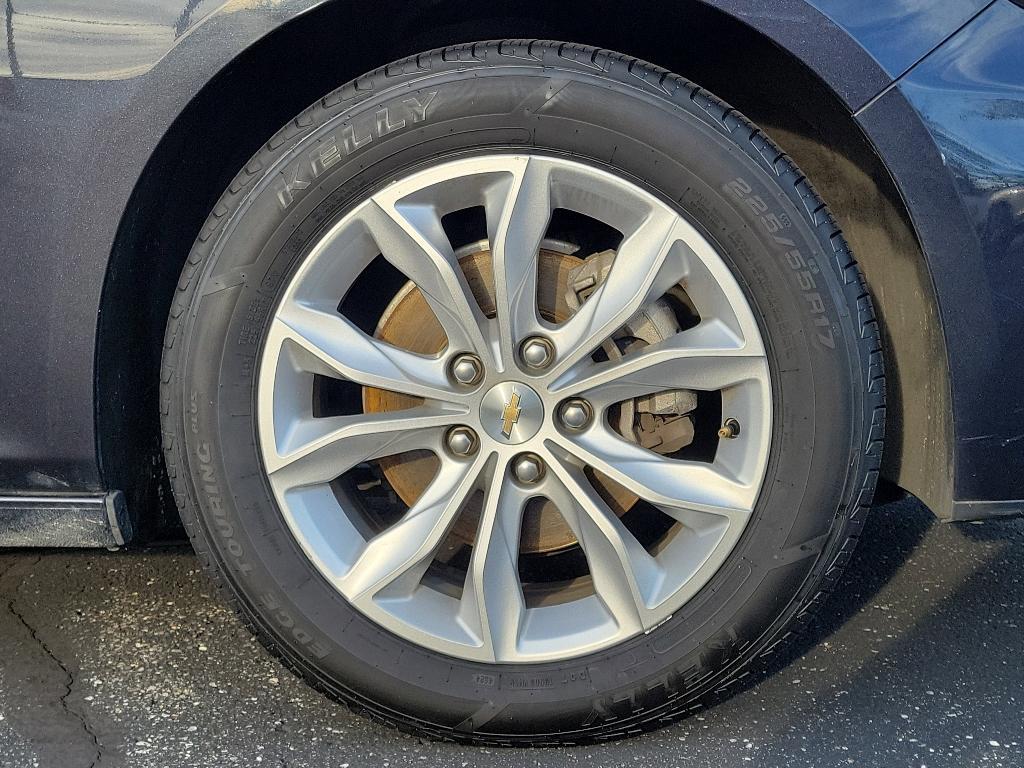 used 2023 Chevrolet Malibu car, priced at $18,495