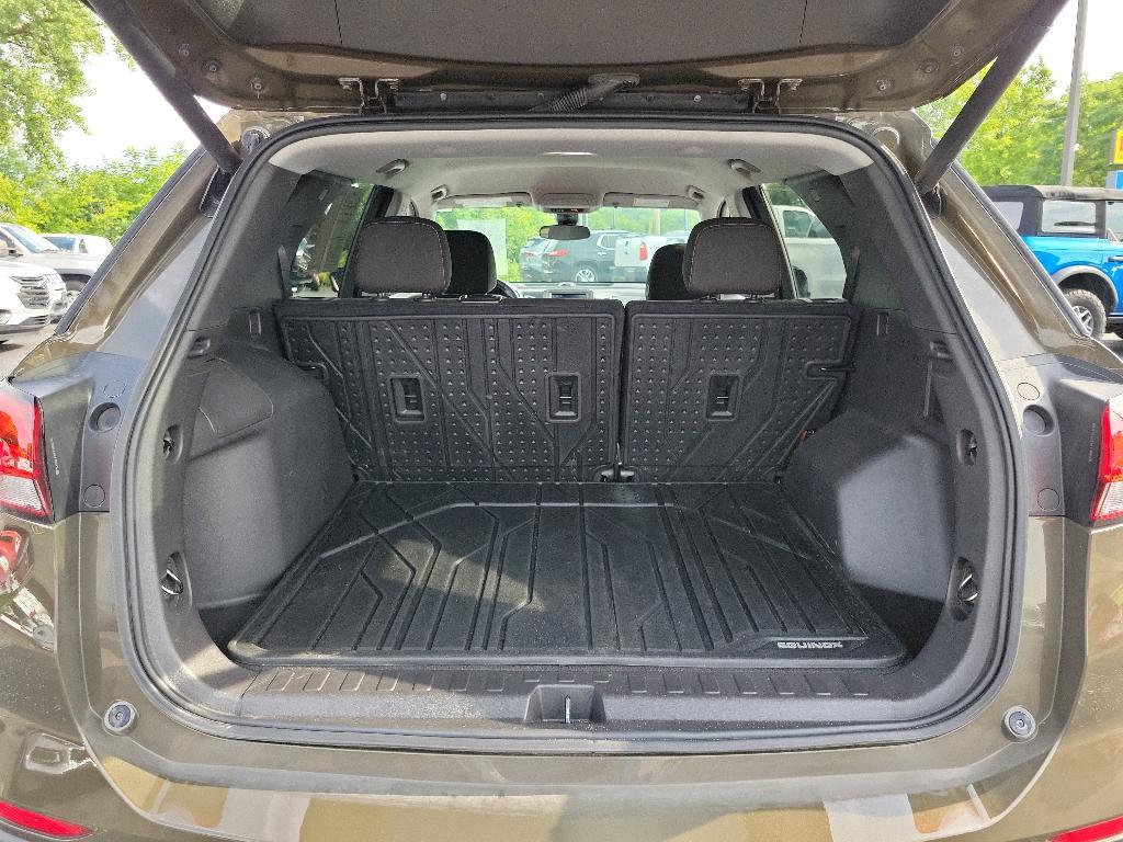 used 2023 Chevrolet Equinox car, priced at $21,495