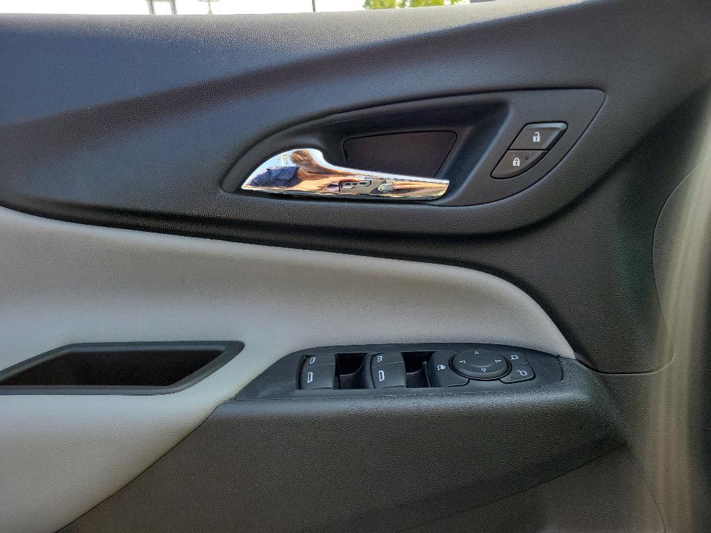 used 2020 Chevrolet Equinox car, priced at $18,267
