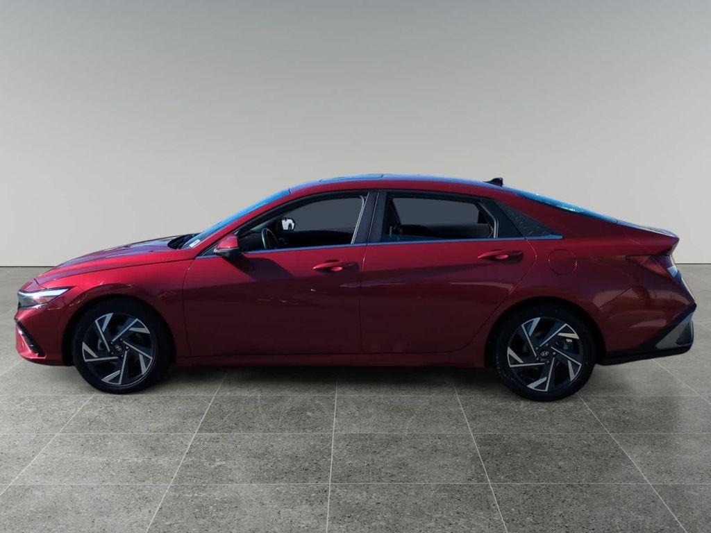 used 2024 Hyundai Elantra car