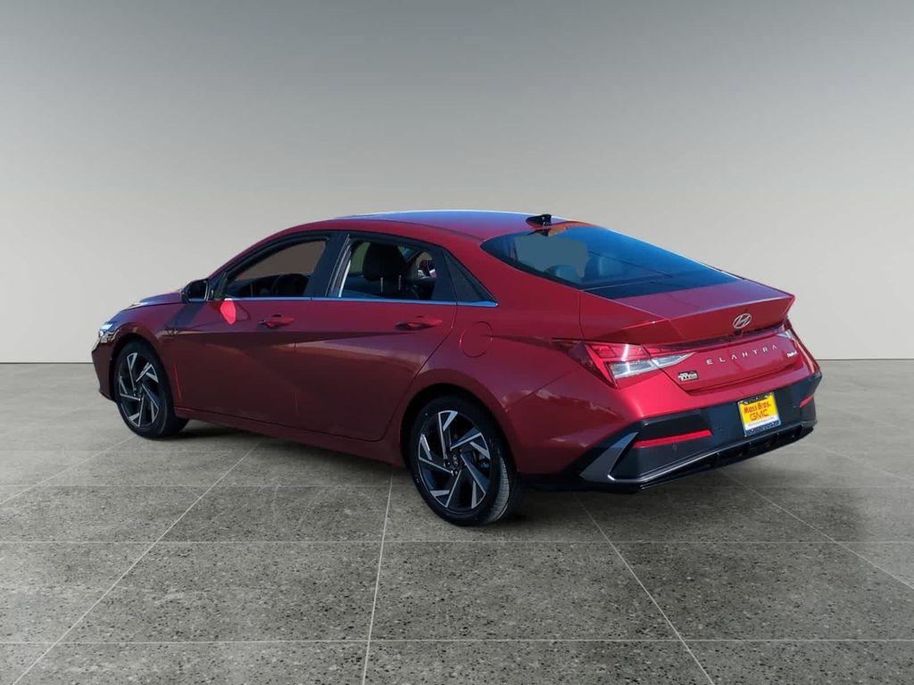 used 2024 Hyundai Elantra car