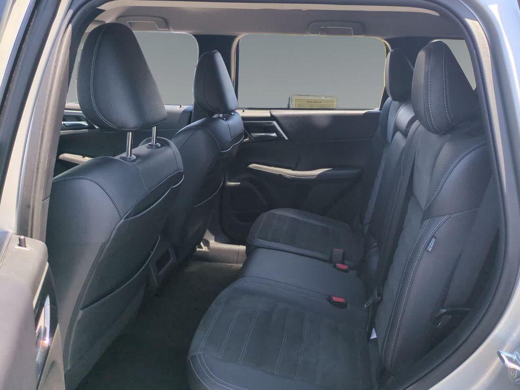 used 2024 Mitsubishi Outlander car