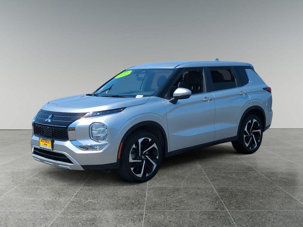 used 2024 Mitsubishi Outlander car