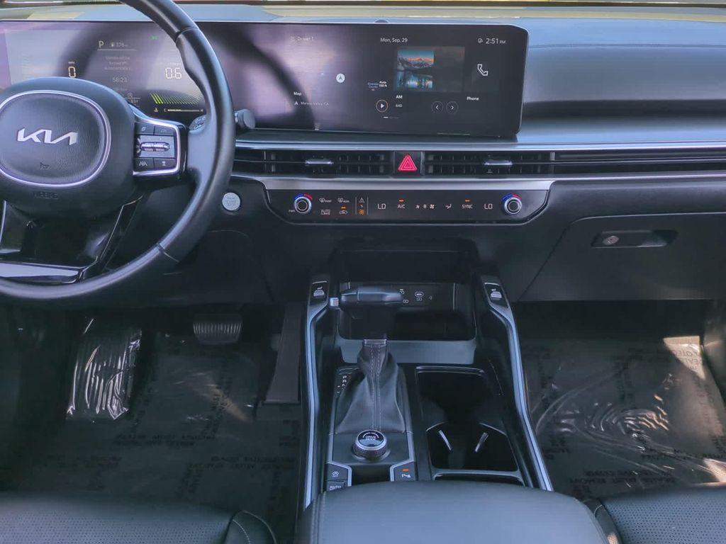 used 2024 Kia Sorento car, priced at $28,750