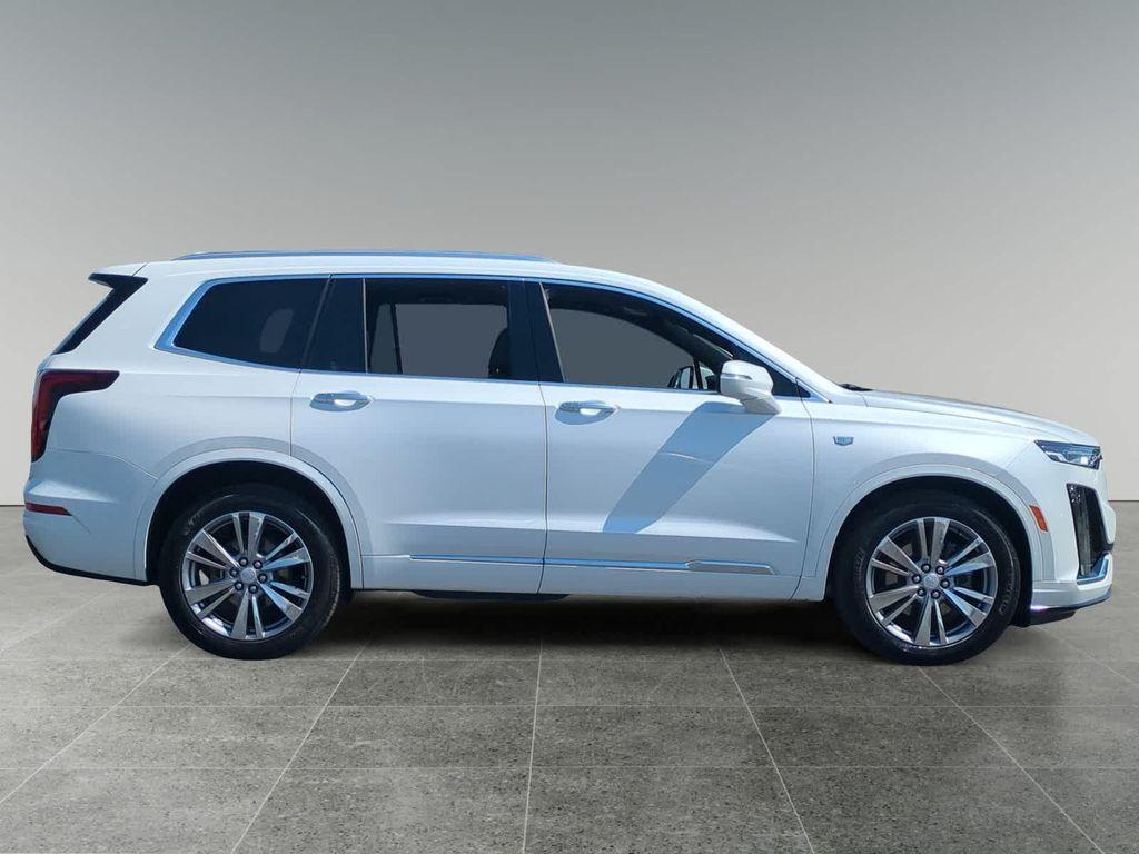 used 2024 Cadillac XT6 car, priced at $38,900