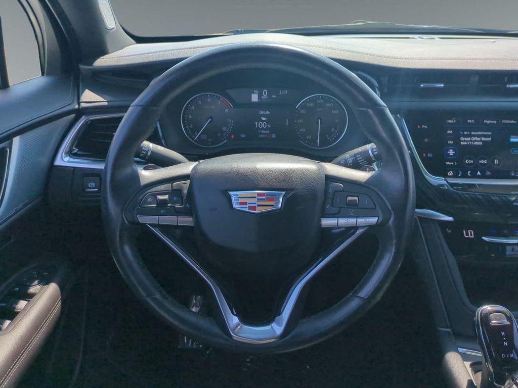 used 2024 Cadillac XT6 car, priced at $38,900