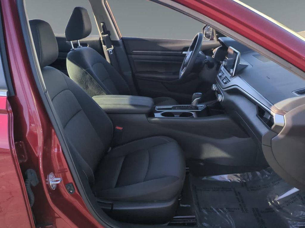 used 2024 Nissan Altima car