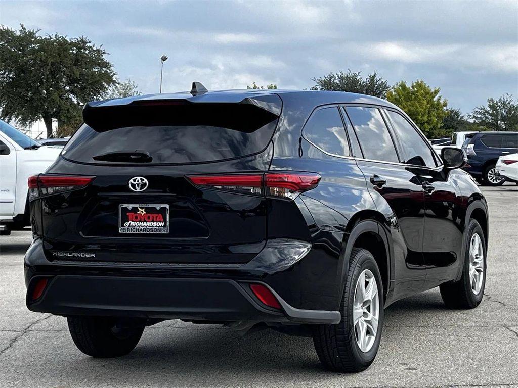 used 2022 Toyota Highlander car, priced at $25,657