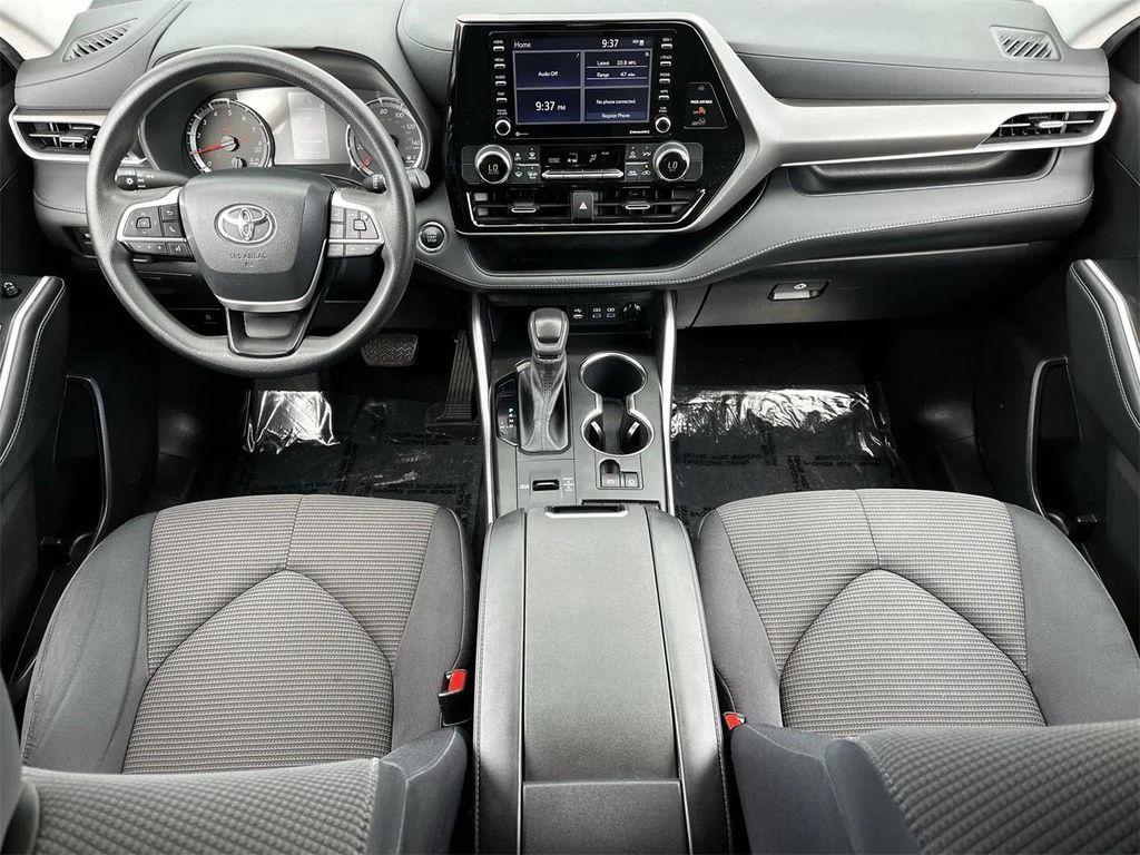 used 2022 Toyota Highlander car, priced at $25,657