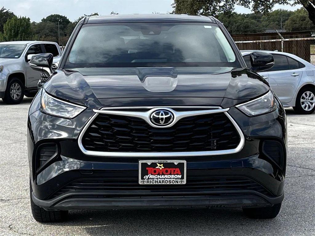 used 2022 Toyota Highlander car, priced at $25,657