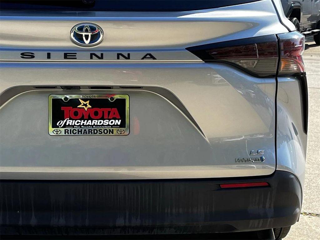 used 2024 Toyota Sienna car, priced at $36,989