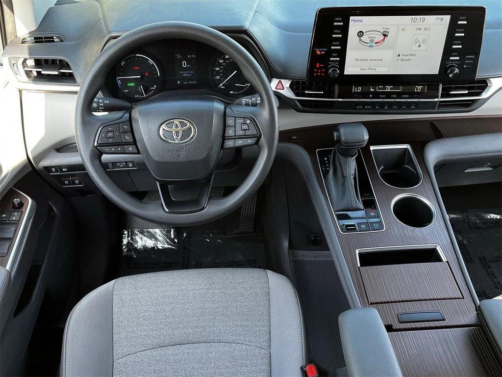 used 2024 Toyota Sienna car, priced at $36,989