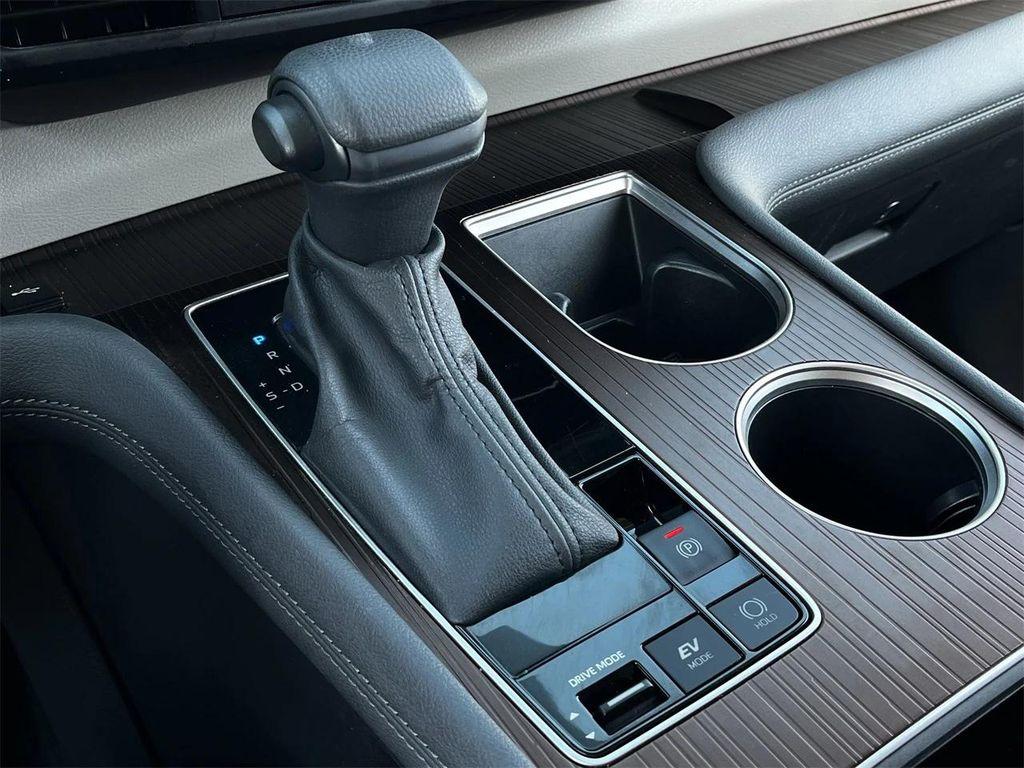 used 2024 Toyota Sienna car, priced at $36,989