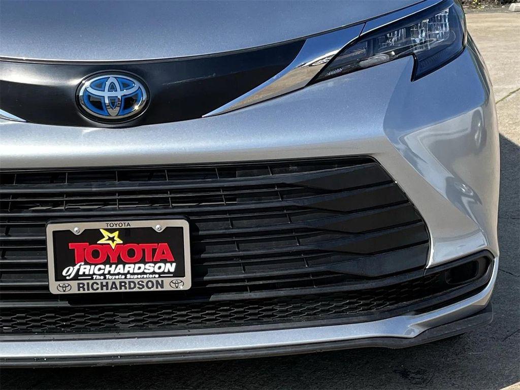 used 2024 Toyota Sienna car, priced at $36,989