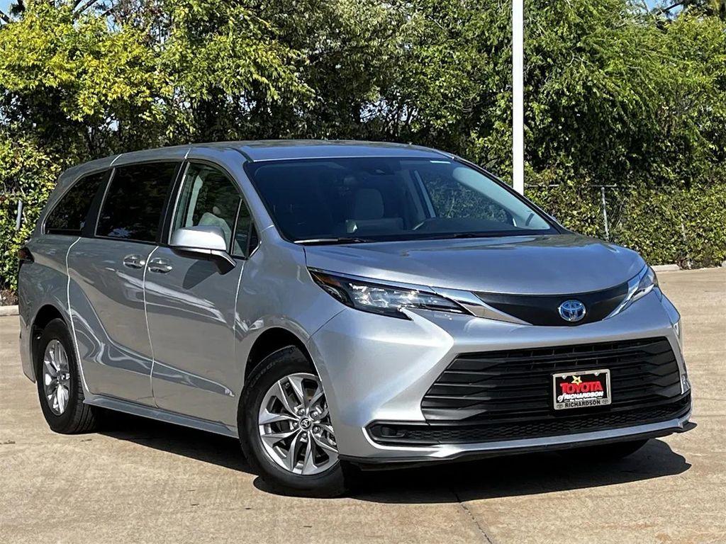 used 2024 Toyota Sienna car, priced at $36,989
