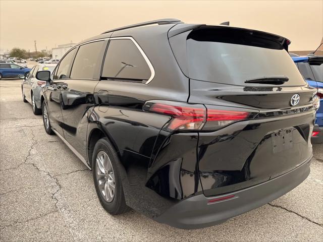 used 2022 Toyota Sienna car, priced at $35,988