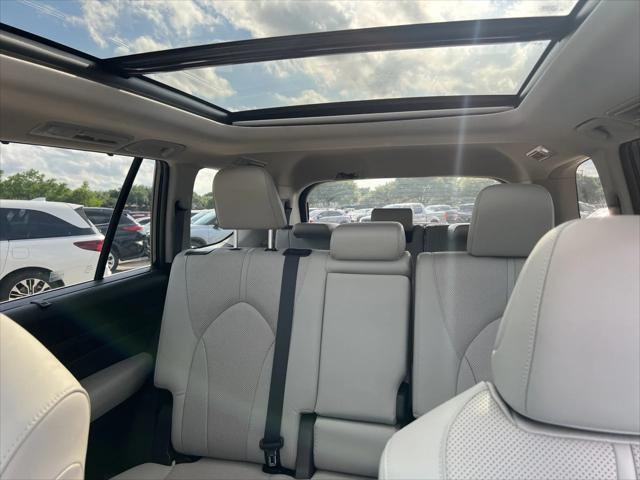 used 2024 Toyota Grand Highlander car
