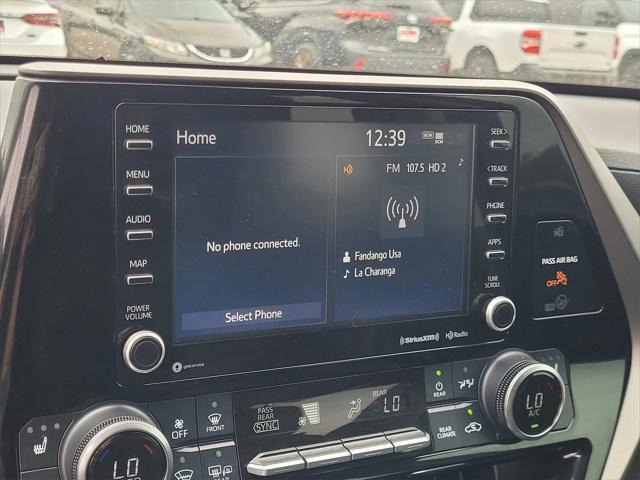 used 2022 Toyota Highlander Hybrid car, priced at $35,645