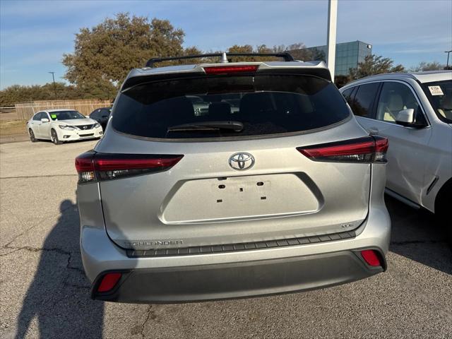 used 2023 Toyota Highlander car, priced at $35,987