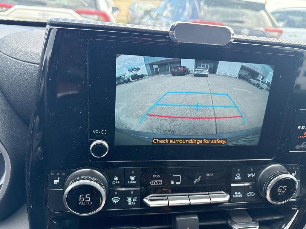 used 2025 Toyota Highlander car, priced at $48,998