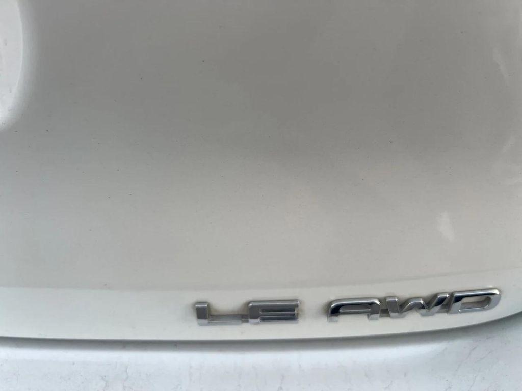 used 2024 Toyota Highlander car, priced at $31,998